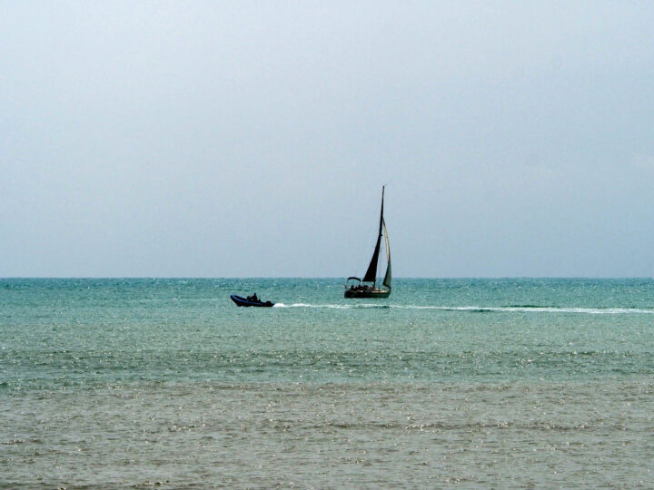 Море и яхта