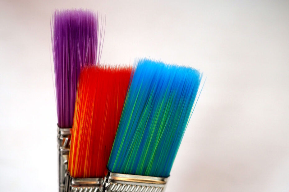 multicolored-flat-brushes-for-art-and-painting-862